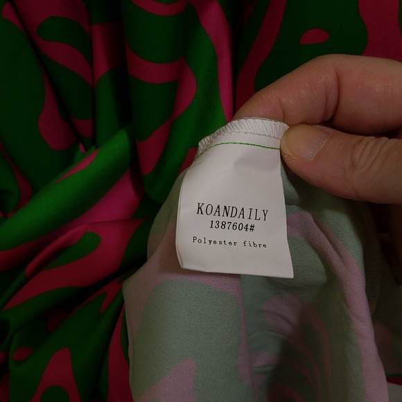 Oversized Silky Bold Patterned Maxi Dress - Size Small / 6 - NWT - Picture 8 of 10